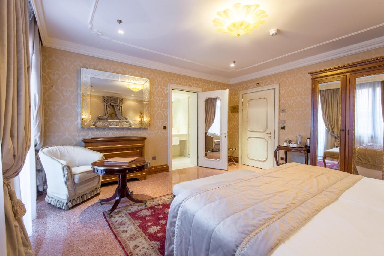 Hotel Ai Reali - Small Luxury Hotels Of The World Venetië Buitenkant foto